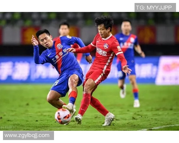 成都篮球队在邀请赛中以88分稳居积分榜首位展现强劲实力